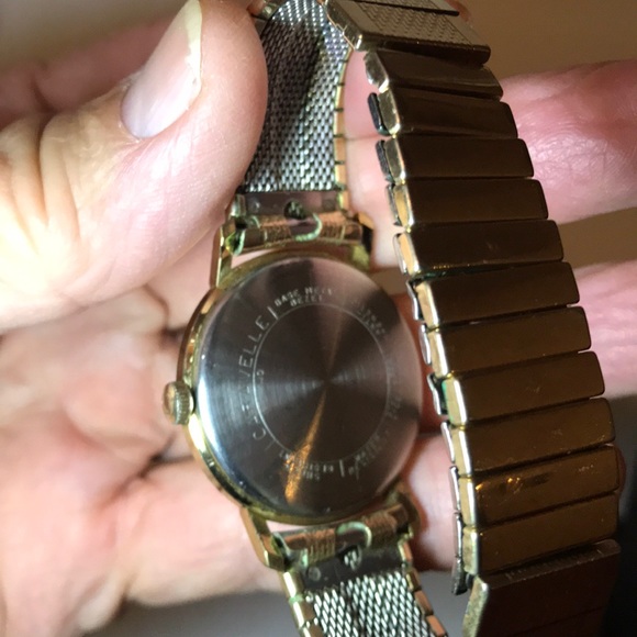 Vintage men’s Caravelle by Bulova watch - Picture 5 of 15